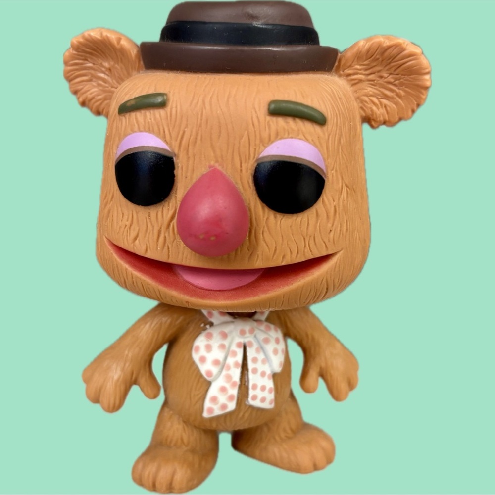 Funko Pop! Fozzie Bear #04 –The Muppets –Vaulted/Rare Vinyl Figure(loose no box)